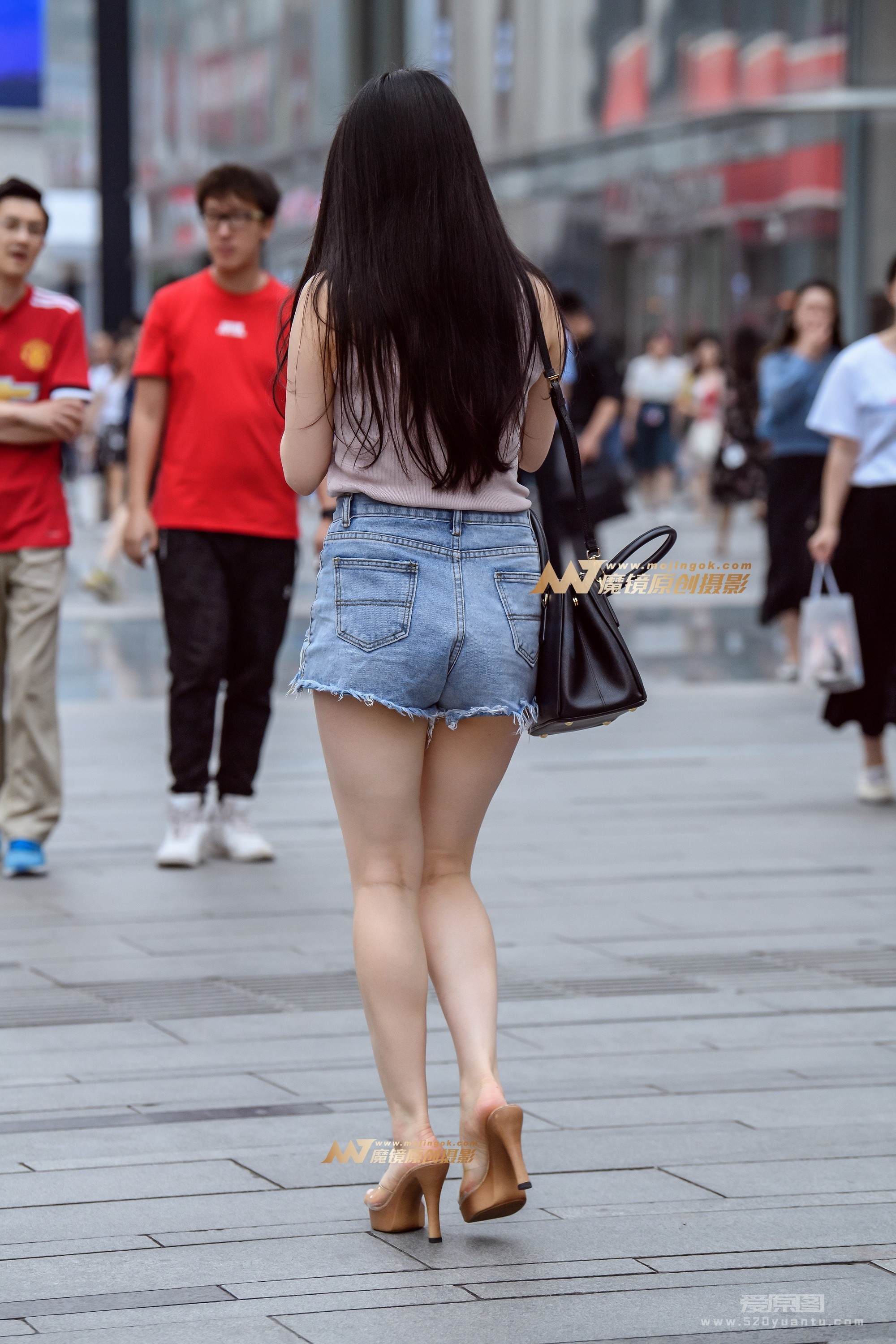 205830gq5eihks357kukqe.jpg