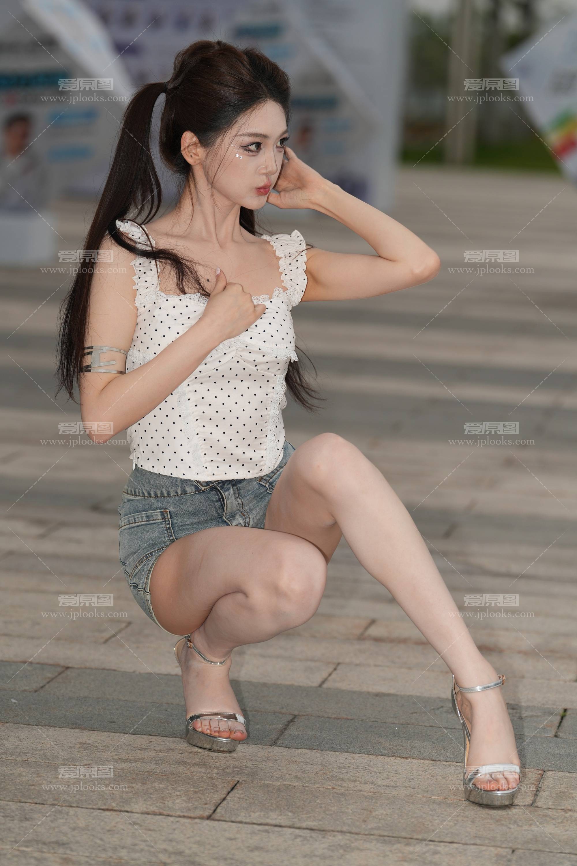 2.JPG