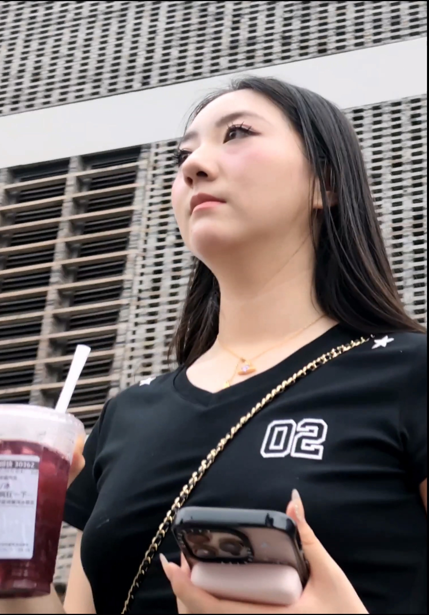 6345464536.mp4_20250624_101345.063.jpg