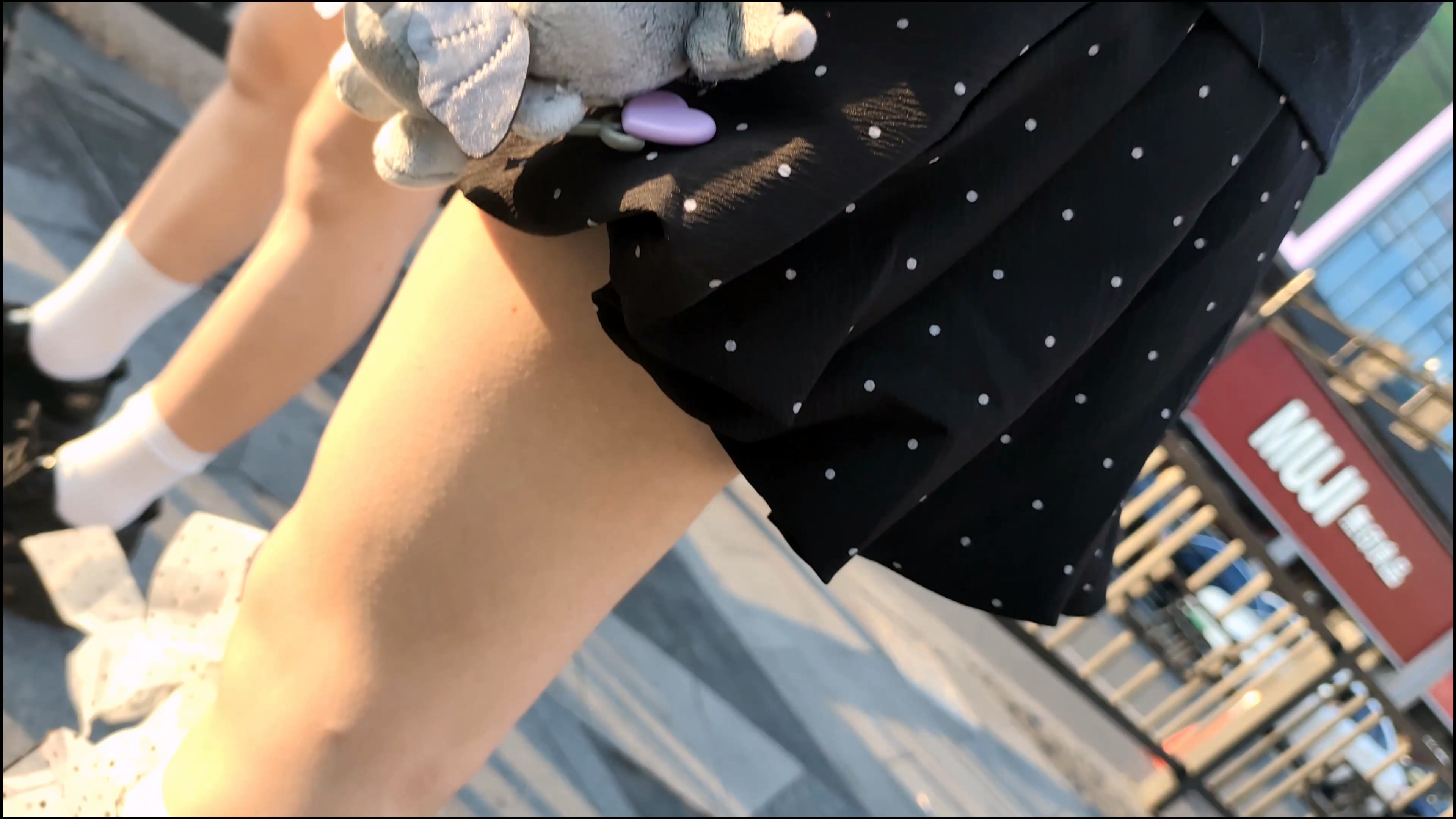 63563546.mp4_20250619_070327.768.jpg