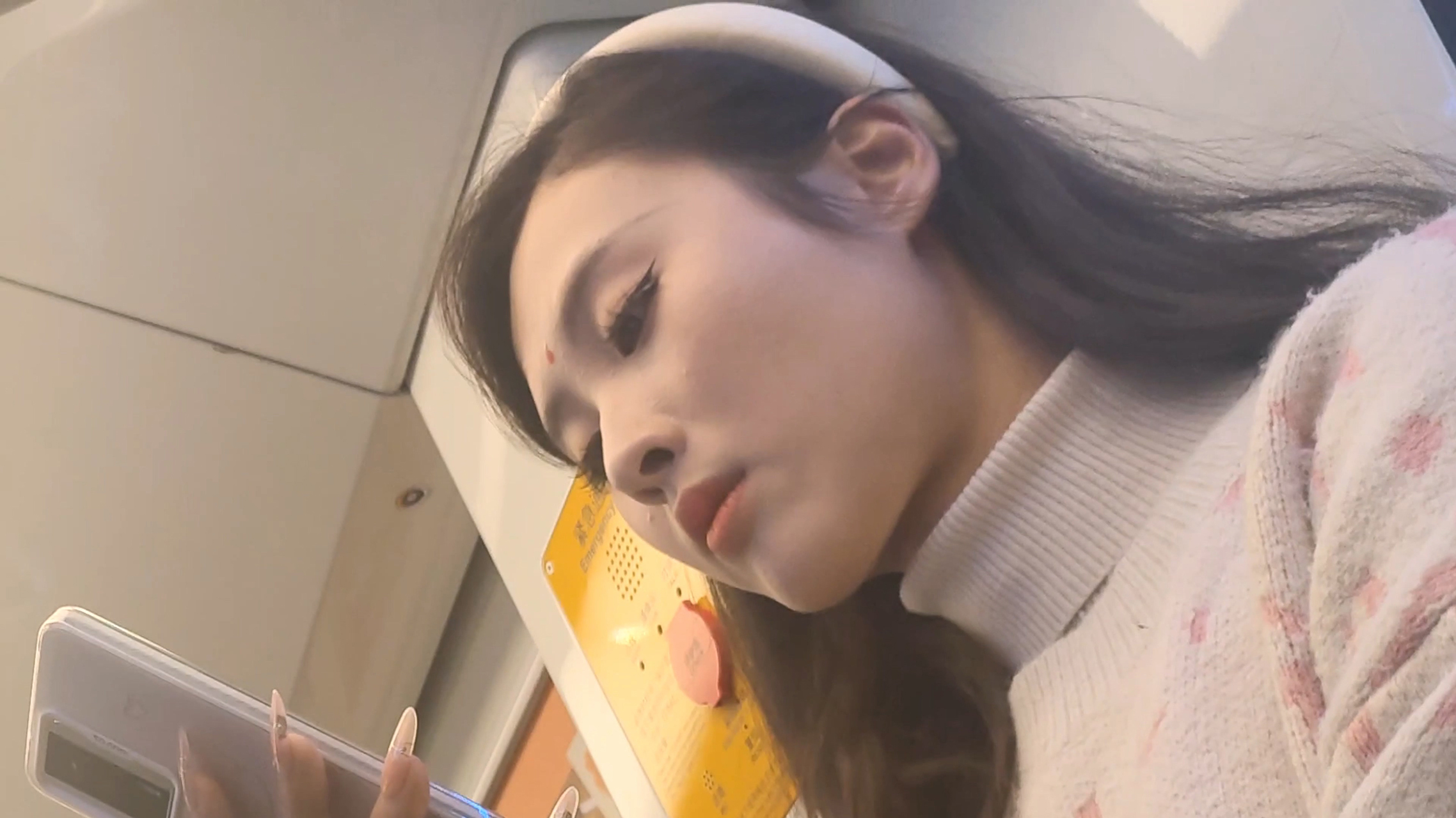 7yzggnsd.mp4_20250929_114000.733.jpg