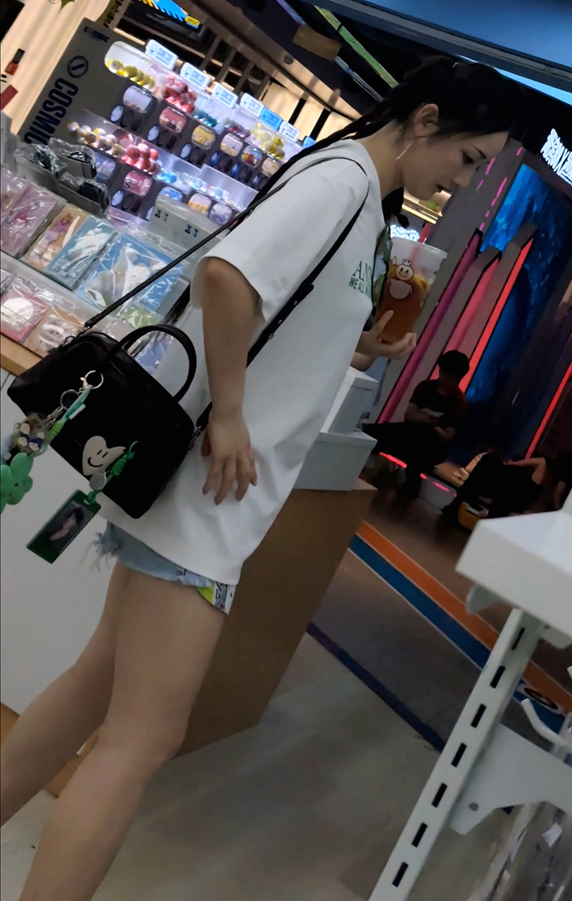 ffxcv564.mp4_20251002_150718.818.jpg