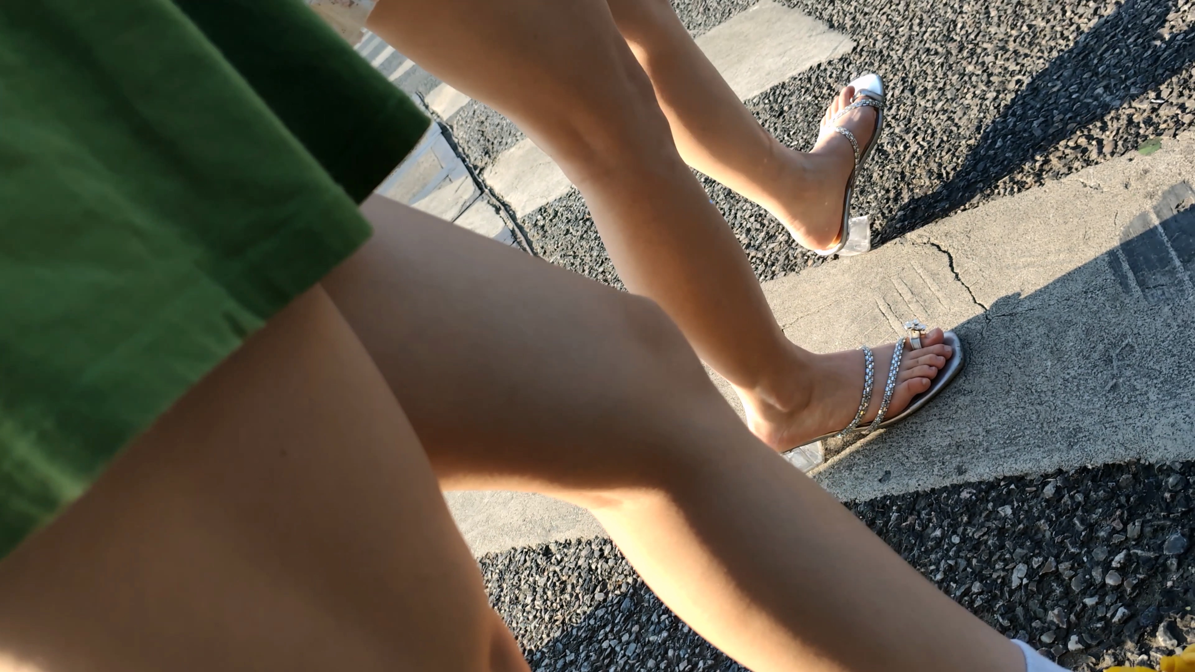 352638416.mp4_20251002_151335.673.jpg