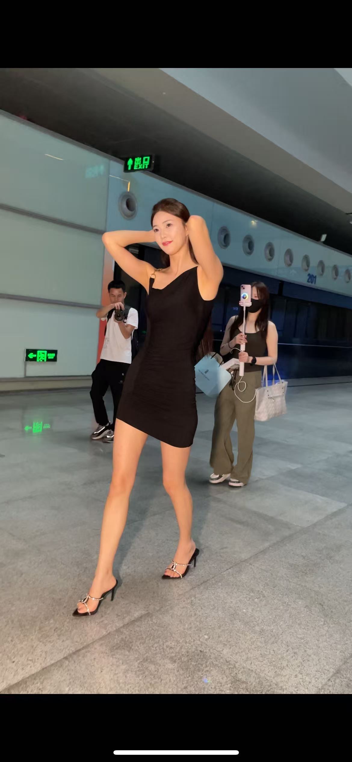 a00c9ee89bb43507a7d643629ab1bdf9.jpeg