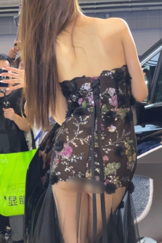 苏老师这屁股太骚了吧