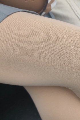 妹子白丝绑腿袜白肉丝袜美腿