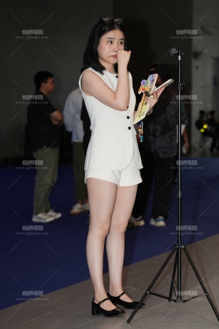 主播短裤大白腿肉肉的感觉74P