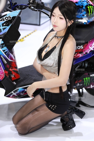 两位丝袜机车小姐姐61P