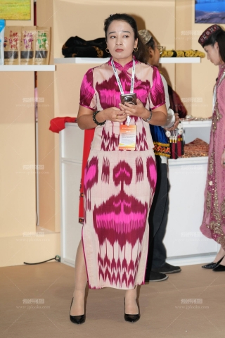 新疆展位的有美女还有丝115P