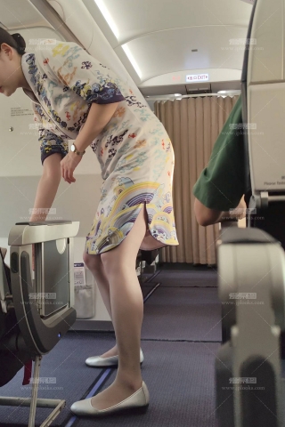 4K视频海航飞机上空姐灰丝旗袍美腿视角绝绝子